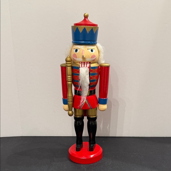 Hand Painted solider Soldier Guard Wood Nut Cracker Decoration - Picture 1 of 8